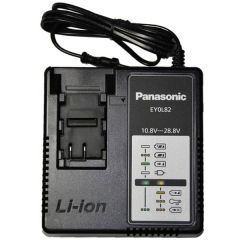Panasonic EY0L82B32 Chargeur de batterie 10.8-28.8V