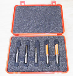 CMT S911.005.02 Jeu de 5 couteaux dans une boîte en pvc 8 mm HM