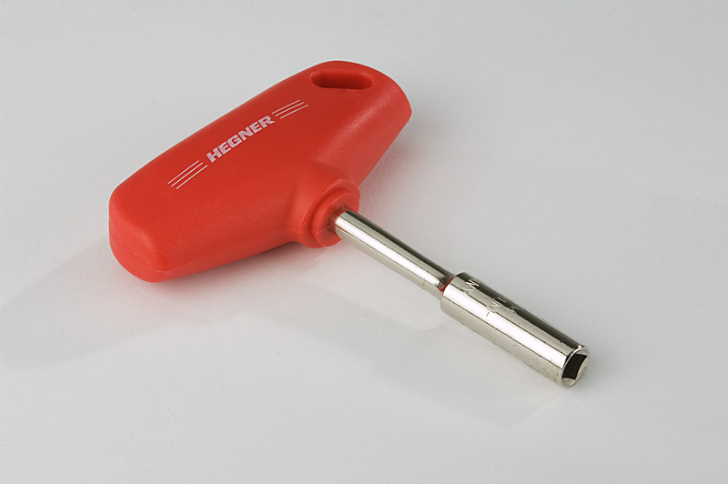 Hegner 110000102 Clé carrée pour le serrage des lames de scie.