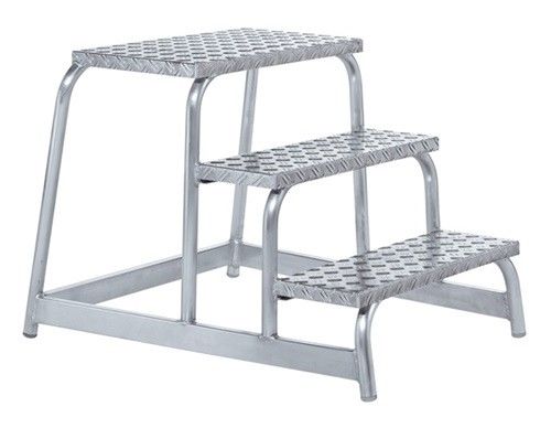 Zarges 40033 AFA P Escalier de base 3 marches avec plateforme